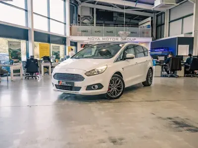 Used Ford S-MAX Titanium 150 HP (110 kW) 2018 MPV