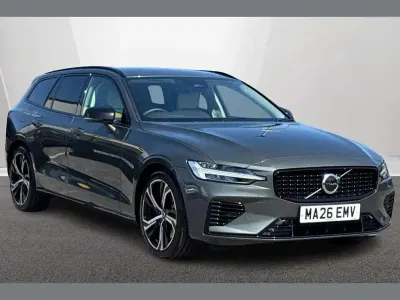 Used Volvo V60 Plus 345 HP (253 kW) 2026 Green Estate