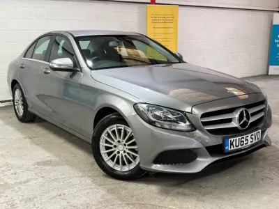 Używany Mercedes C200
