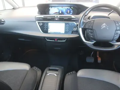 Usado Citroën C4 Picasso Exclusive 115 HP (84 kW) 2015 Prateado Monovolume
