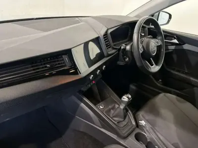 Used Audi A1 Design 94 HP (69 kW) 2022 Grey SUV