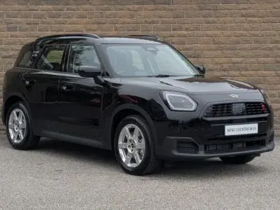 Used Mini Countryman Classic 215 HP (158 kW) 2025 Black SUV
