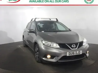 Used Nissan Pulsar N-Connecta 116 HP (85 kW) 2016 Grey Hatchback