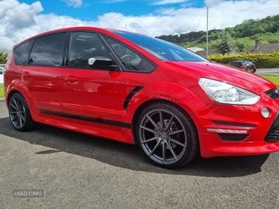 Red Used 2014 Ford S-MAX Titanium X MPV | £8,950 (Expensive)