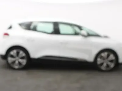 Used Renault Scénic IV Dynamique 110 HP (80 kW) 2017 White MPV