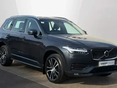 Used Volvo XC90 Momentum 232 HP (170 kW) 2022 SUV