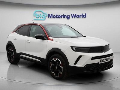 Used Vauxhall Mokka SRi 130 HP (95 kW) 2022 White SUV