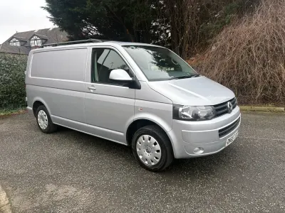 Usado VW Transporter Trendline 102 CV (75 kW) 2015 Plateado Van