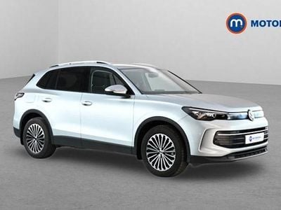 Używany VW Tiguan Match 150 KM (110 kW) 2025 Srebrny SUV