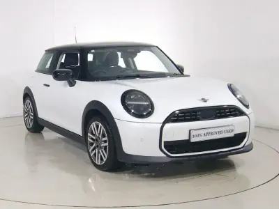 Used Mini Cooper Hatch 113 kW (154 HP) 2025 White Hatchback