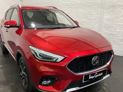 Used MG ZS Exclusive 111 HP (81 kW) 2023 Red SUV
