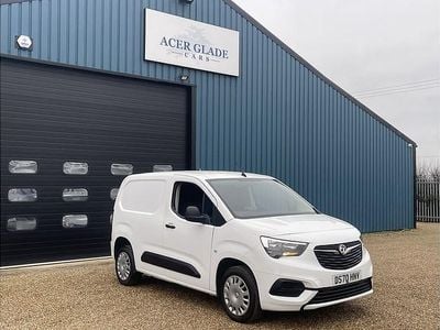 White Used 2020 Vauxhall Combo Sportive MPV | £7,990 (Good price)
