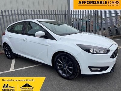Used Ford Focus Titanium 120 HP (88 kW) 2017 White Hatchback