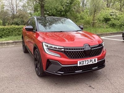 Used Renault Austral Techno Esprit Alpine 200 HP (147 kW) 2024 Flame red+black  SUV