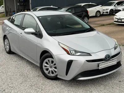 Usado Toyota Prius Business Edition 122 HP (89 kW) 2022 Prateado Citadino
