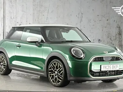 Used Mini Cooper Hatch 113 kW (154 HP) 2025 Green Hatchback
