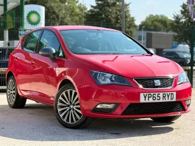Used Seat Ibiza CONNECT 90 HP (66 kW) 2015 Red Hatchback