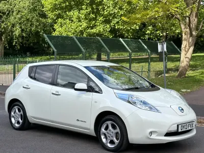 Second-hand Nissan Leaf 80 kW (109 CP) 2013 Alb Hatchback