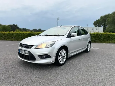 Used Ford Focus Zetec 2010 Silver Hatchback