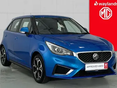 Begagnad MG MG3 Exclusive 106 HK (77 kW) 2024 Blå Halvkombi