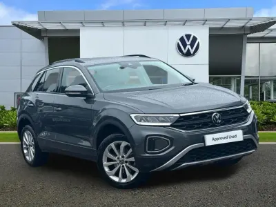 Used VW T-Roc Life 150 HP (110 kW) 2023 Grey SUV