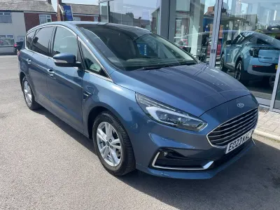 Usado Ford S-MAX Titanium 190 HP (139 kW) 2023 Azul Monovolume