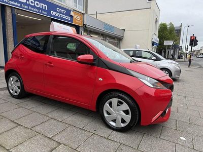 Usado Toyota Aygo X-play 2015 Vermelho Citadino