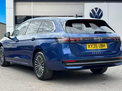New VW Passat Elegance 204 HP (150 kW) 2026 Blue Estate
