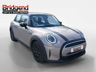 Used Mini Cooper Classic 134 HP (98 kW) 2022 Grey Hatchback