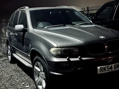 Usado BMW X5 Sport Line 218 HP (160 kW) 2005 Cinzento SUV