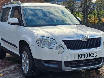 White Used 2010 Skoda Yeti SUV | £3,925 (Fair price)