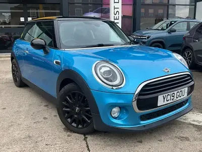 Used Mini Cooper Classic 136 HP (100 kW) 2019 Blue Hatchback
