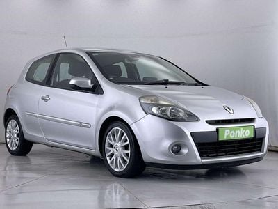 Silver Used 2011 Renault Clio II Dynamique Hatchback | £2,500 (Fair price)