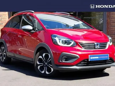 Used Honda Jazz Hybrid 109 HP (80 kW) 2021 Premium crystal red Hatchback