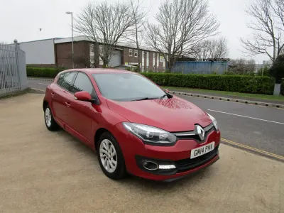 Usado Renault Mégane Dynamique 2014 Vermelho Citadino