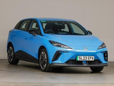 Used MG MG4 EV SE 149 kW (203 HP) 2023 Blue Hatchback