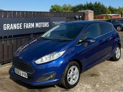 Used Ford Fiesta Zetec 95 HP (69 kW) 2013 Blue Hatchback
