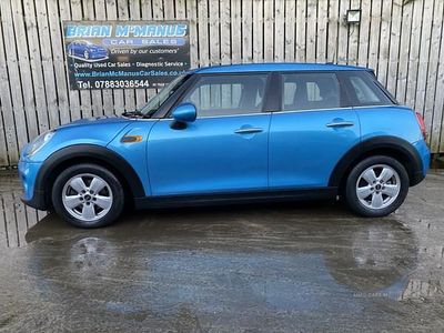 Blue Used 2017 Mini One D Hatch Hatchback | £7,150 (Expensive)