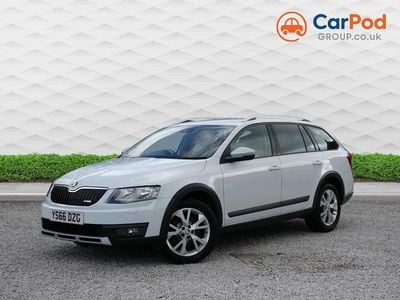 Used Skoda Octavia Scout 4x4 184 HP (135 kW) 2016 White Hatchback