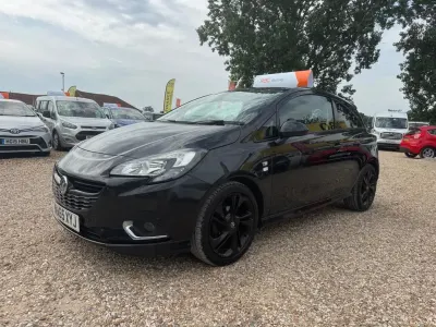 Used Vauxhall Corsa Edition 70 HP (51 kW) 2015 Black Hatchback