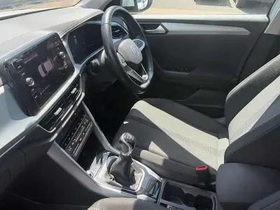 Used VW T-Roc Life 150 HP (110 kW) 2022 White SUV