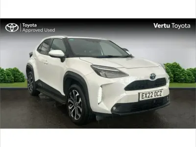 Used Toyota Yaris Cross Design 113 HP (83 kW) 2022 White SUV