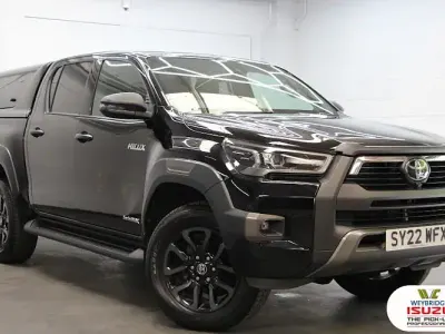 Used Toyota HiLux 204 HP (150 kW) 2022 Black Pickup