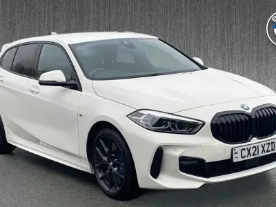 Used BMW 118 M Sport 134 HP (98 kW) 2021 White Hatchback