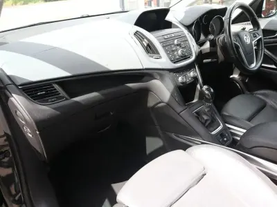 Used Vauxhall Zafira Tourer Elite 165 HP (121 kW) 2015 Black MPV
