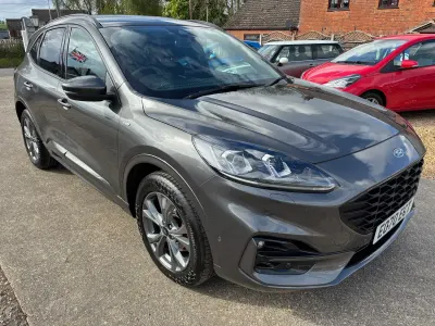 Käytetty Ford Kuga ST-Line 150 HP (110 kW) 2020 Harmaa Katumaasturi