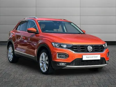 Usado VW T-Roc SEL 115 HP (84 kW) 2019 Laranja SUV