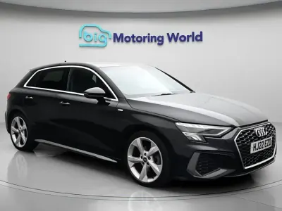 Begagnad Audi A3 Sportback S-Line 150 HK (110 kW) 2022 Svart Halvkombi