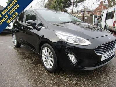Used Ford Fiesta Titanium 100 HP (73 kW) 2018 Black Hatchback
