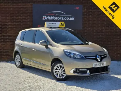 Begagnad Renault Scénic III Dynamique 110 HK (80 kW) 2015 Beige Minibuss